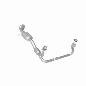 Chevrolet Blazer Catalytic Converter - Magnaflow - HM Grade Federal/EPA Compliant Direct-Fit - `01-`05