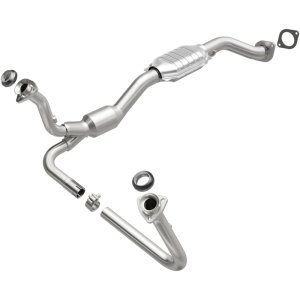 Chevrolet Blazer Catalytic Converter - Magnaflow - HM Grade Federal/EPA Compliant Direct-Fit - `01-`05