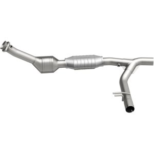 Ford Expedition Catalytic Converter - Magnaflow - HM Grade Direct-Fit - `97-`02