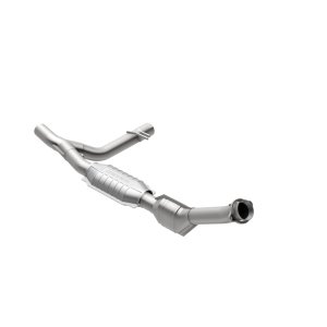 Ford Expedition Catalytic Converter - Magnaflow - HM Grade Direct-Fit - `97-`02