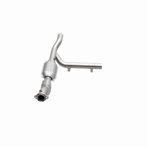 Ford Expedition Catalytic Converter - Magnaflow - Direct-Fit - `99-`00