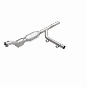 Ford Expedition Catalytic Converter - Magnaflow - Direct-Fit - `99-`00