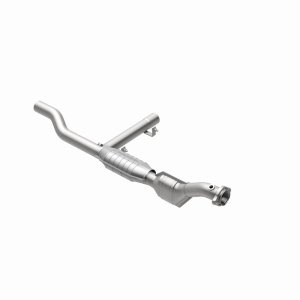Ford Expedition Catalytic Converter - Magnaflow - Direct-Fit - `99-`00