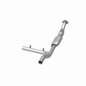 Ford Expedition Catalytic Converter - Magnaflow - Direct-Fit - `99-`00