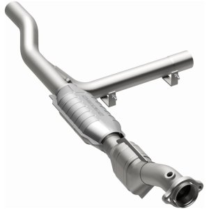 Ford Expedition Catalytic Converter - Magnaflow - Direct-Fit - `99-`00