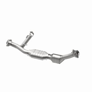 Lincoln Navigator Catalytic Converter - Magnaflow - HM Grade Direct-Fit - `03-`04