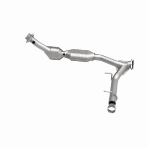 Lincoln Navigator Catalytic Converter - Magnaflow - HM Grade Direct-Fit - `03-`04