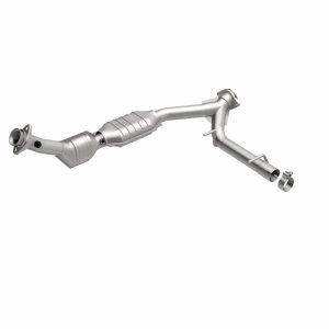 Lincoln Navigator Catalytic Converter - Magnaflow - HM Grade Direct-Fit - `03-`04