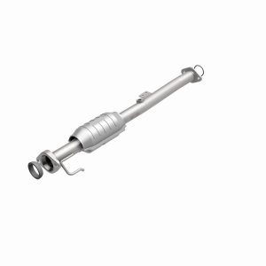 Chevrolet Tracker Catalytic Converter - Magnaflow - HM Grade Direct-Fit - `99-`03