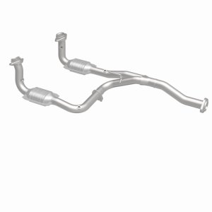 Jeep Liberty Catalytic Converter - Magnaflow - HM Grade Direct-Fit - `05-`07
