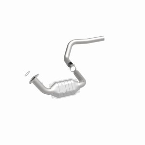 Hummer H2 Catalytic Converter - Driver Side - Magnaflow - HM Grade Direct-Fit, Federal/EPA Compliant - `03-`06