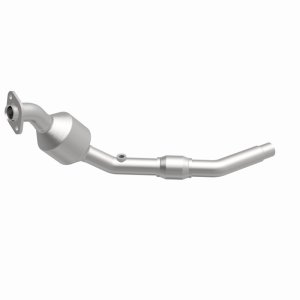 Land Rover Freelander Catalytic Converter - Magnaflow - HM Grade Federal/EPA Direct-Fit - `02-`05