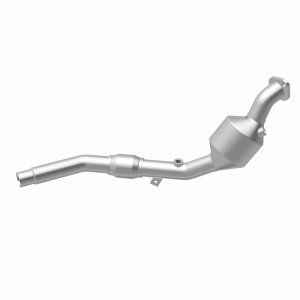 Land Rover Freelander Catalytic Converter - Magnaflow - HM Grade Federal/EPA Direct-Fit - `02-`05