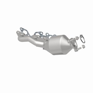 Nissan Xterra Catalytic Converter - Front Passenger Side - Magnaflow - HM Grade EPA-Compliant Direct-Fit Manifold - `02-`04