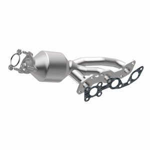 Nissan Xterra Catalytic Converter - Front Passenger Side - Magnaflow - HM Grade EPA-Compliant Direct-Fit Manifold - `02-`04
