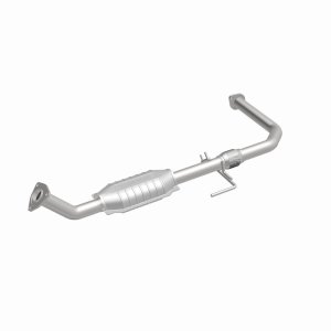 Toyota Tundra Catalytic Converter - Magnaflow - HM Grade Direct-Fit - `03-`05