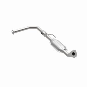 Toyota Tundra Catalytic Converter - Magnaflow - HM Grade Direct-Fit - `03-`05