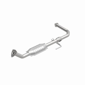 Toyota Tundra Catalytic Converter - Magnaflow - HM Grade Direct-Fit - `03-`05