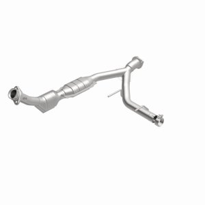 Ford Expedition Catalytic Converter - Passenger Side - Magnaflow - Direct-Fit - `03-`04