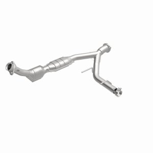 Ford Expedition Catalytic Converter - Passenger Side - Magnaflow - Direct-Fit - `03-`04