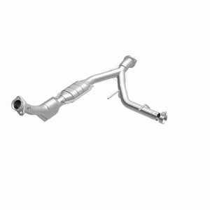 Ford Expedition Catalytic Converter - Passenger Side - Magnaflow - Direct-Fit - `03-`04