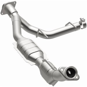 Ford Expedition Catalytic Converter - Passenger Side - Magnaflow - Direct-Fit - `03-`04