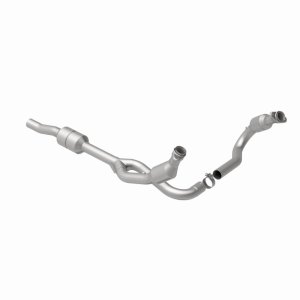 Dodge Ram 1500 Catalytic Converter - Magnaflow - HM Grade Direct-Fit - `02-`03