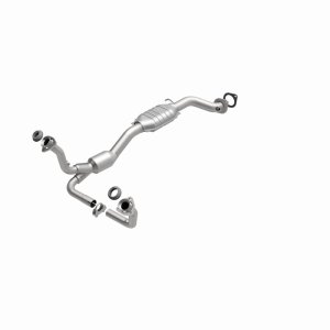 Chevrolet Blazer Catalytic Converter - Magnaflow - HM Grade Direct-Fit - `01-`05