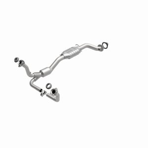 Chevrolet Blazer Catalytic Converter - Magnaflow - HM Grade Direct-Fit - `01-`05