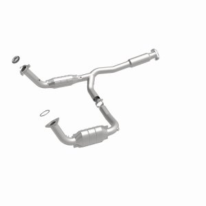 Chevrolet Trailblazer EXT Catalytic Converter - Magnaflow - Direct-Fit - `03-`06