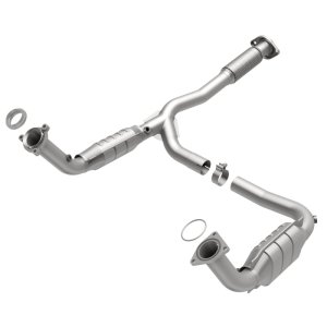 GMC Envoy XL Catalytic Converter - Magnaflow - Direct-Fit - `03-`06 GMC Envoy XL Catalytic Converter - Magnaflow - Direct-Fit - `03-`06