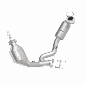 Ford Taurus Catalytic Converter - Front - Magnaflow - HM Grade, Direct-Fit - `00-`07