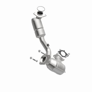 Ford Taurus Catalytic Converter - Front - Magnaflow - HM Grade, Direct-Fit - `00-`07