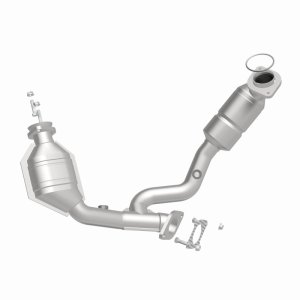 Ford Taurus Catalytic Converter - Front - Magnaflow - HM Grade, Direct-Fit - `00-`07