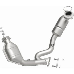 Ford Taurus Catalytic Converter - Front - Magnaflow - HM Grade, Direct-Fit - `00-`07