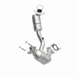 Ford Taurus Catalytic Converter - Front - Magnaflow - HM Grade, Direct-Fit - `00-`07