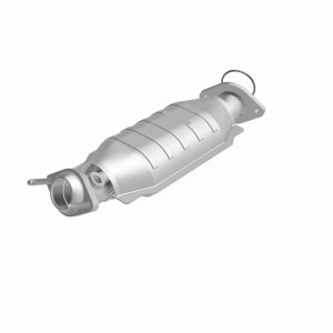 Ford Freestyle Catalytic Converter - Magnaflow - HM Grade Direct-Fit - `05-`07