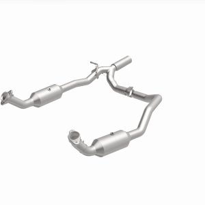 Ford E-350 Super Duty Performance Exhaust - Magnaflow - OEM Grade Direct-Fit Catalytic Converter - `17-`19