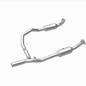 Ford E-450 Super Duty Performance Exhaust - Magnaflow - OEM Grade Direct-Fit Catalytic Converter - `17-`19