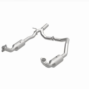 Ford E-450 Super Duty Performance Exhaust - Magnaflow - OEM Grade Direct-Fit Catalytic Converter - `17-`19