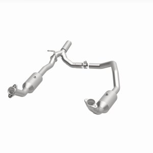 Ford E-450 Super Duty Performance Exhaust - Magnaflow - OEM Grade Direct-Fit Catalytic Converter - `17-`19