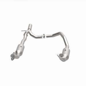 Ford E-450 Super Duty Performance Exhaust - Magnaflow - OEM Grade Direct-Fit Catalytic Converter - `17-`19