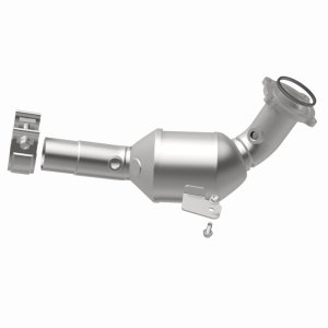 Chevrolet Camaro Catalytic Converter - Magnaflow - OEM Grade Federal / EPA Compliant Direct Fit - `16-`23