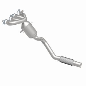 Ford EcoSport Catalytic Converter - Single - Magnaflow - Direct-Fit Manifold, OEM Grade - `18-`22 Ford EcoSport Catalytic Converter - Single - Magnaflow - Direct-Fit Manifold, OEM Grade - `18-`22