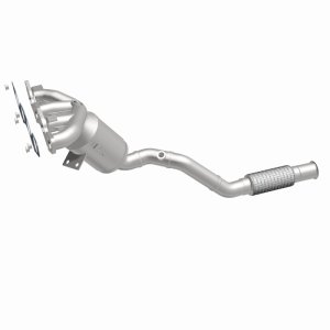 Ford EcoSport Catalytic Converter - Single - Magnaflow - Direct-Fit Manifold, OEM Grade - `18-`22 Ford EcoSport Catalytic Converter - Single - Magnaflow - Direct-Fit Manifold, OEM Grade - `18-`22