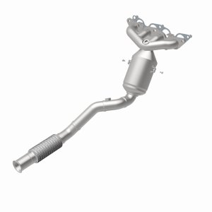 Ford EcoSport Catalytic Converter - Single - Magnaflow - Direct-Fit Manifold, OEM Grade - `18-`22 Ford EcoSport Catalytic Converter - Single - Magnaflow - Direct-Fit Manifold, OEM Grade - `18-`22