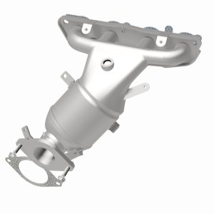 Nissan Kicks Catalytic Converter - Magnaflow - OEM Grade Direct-Fit - `18-`24