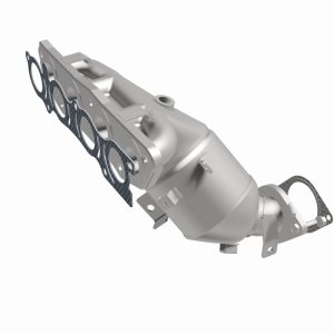 Nissan Kicks Catalytic Converter - Magnaflow - OEM Grade Direct-Fit - `18-`24