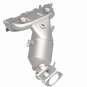 Nissan Versa Catalytic Converter - Magnaflow - OEM Grade Direct-Fit - `20-`24