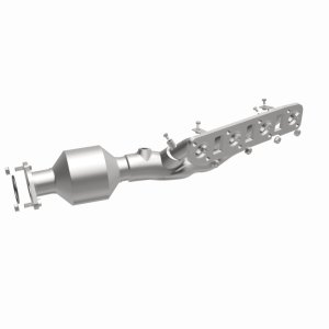 Infiniti QX80 Manifold Catalytic Converter - Right - Magnaflow - OEM Grade Direct-Fit - `16-`21